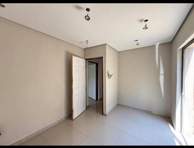 16 BEDROOM APARTMENT FOR SALE IN OVERPORT